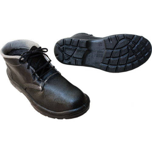 Bota com Cadarço Meio Cano